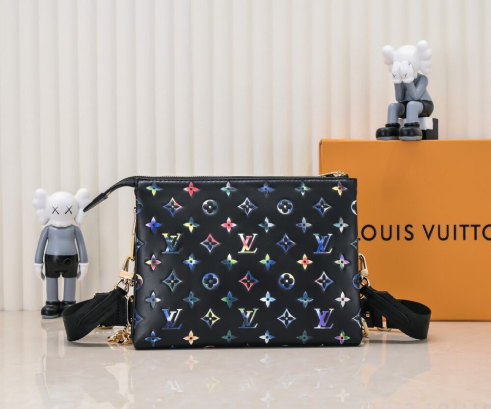 LOUIS VUITTON BOLSO COUSSIN PM BLACK 26CM M21353 - Image 5