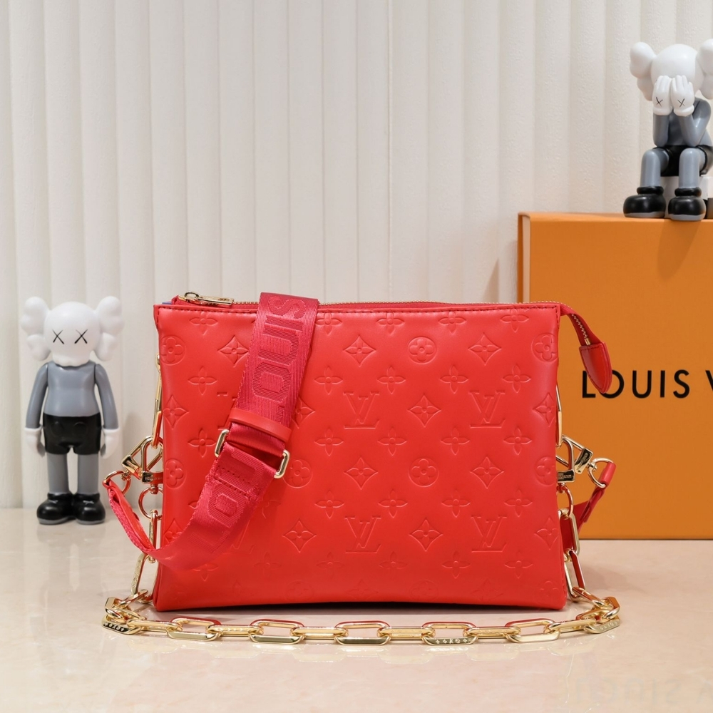Alternative view of LOUIS VUITTON COUSSIN PM RED 26CM M57792