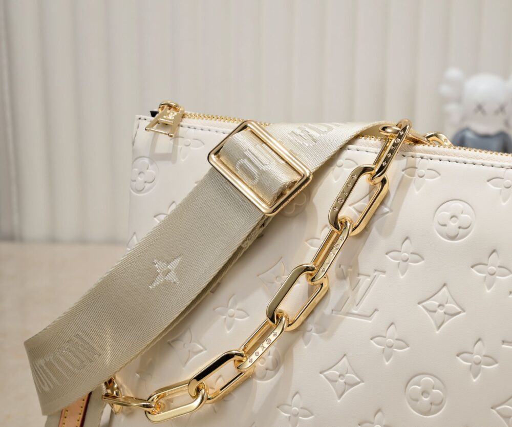 LOUIS VUITTON COUSSIN PM CREAM 26CM M57793 - Image 5