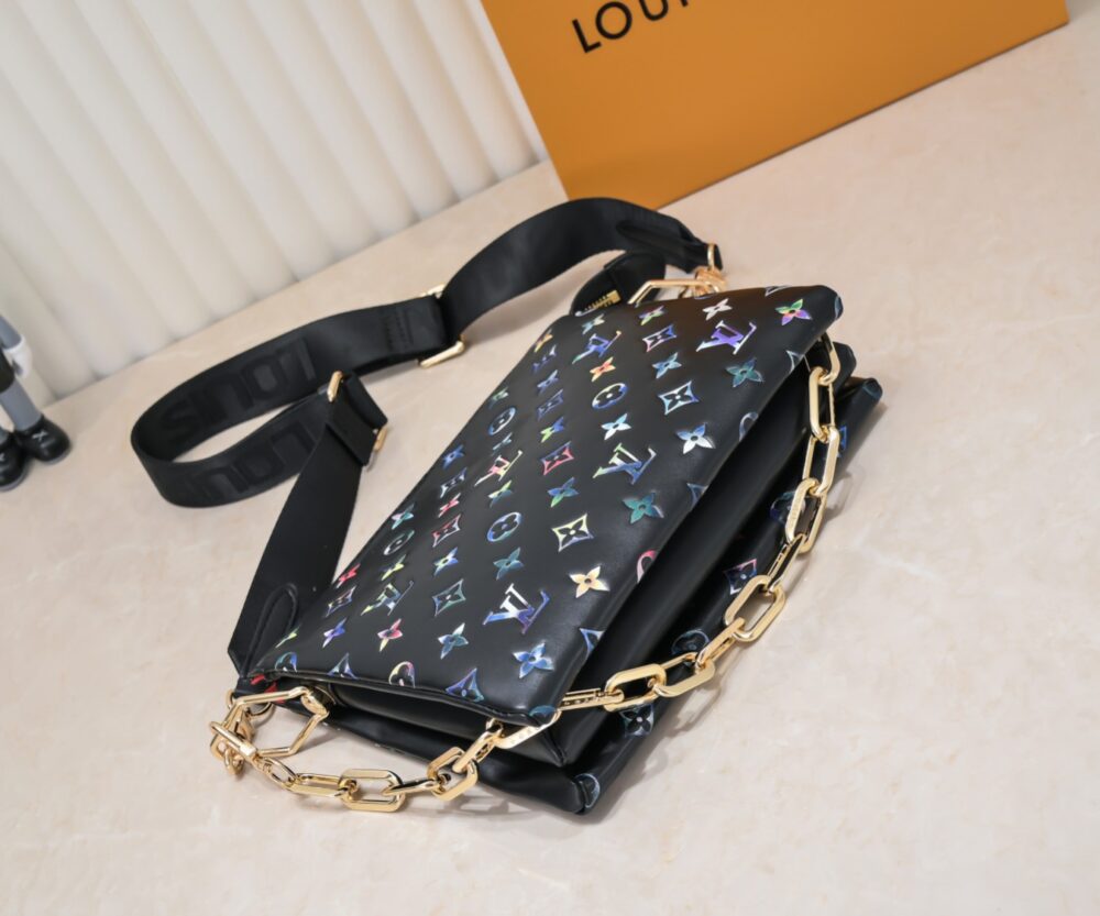LOUIS VUITTON BOLSO COUSSIN PM BLACK 26CM M21353 - Image 3
