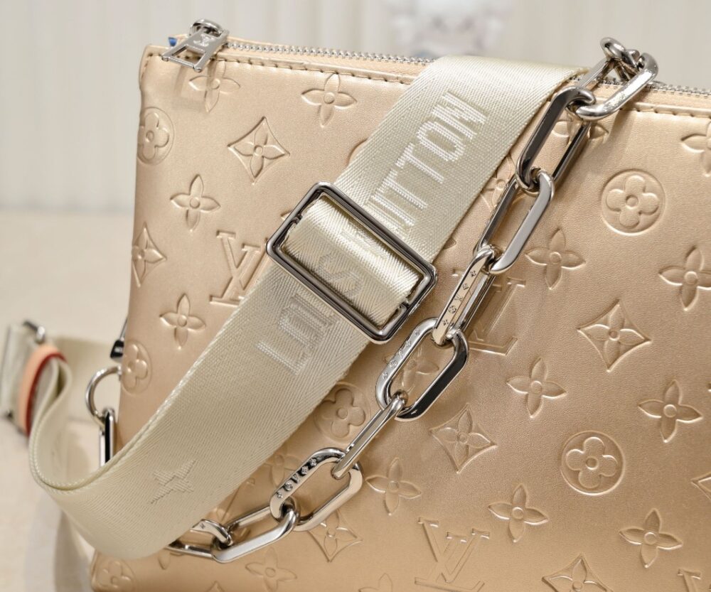 LOUIS VUITTON BOLSO COUSSIN PM GOLDEN 26CM M59278 - Image 3
