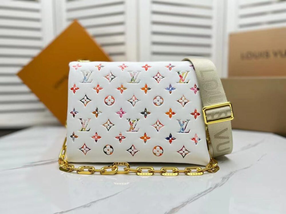 LOUIS VUITTON BOLSO COUSSIN PM WHITE 26CM M21209 - Image 5