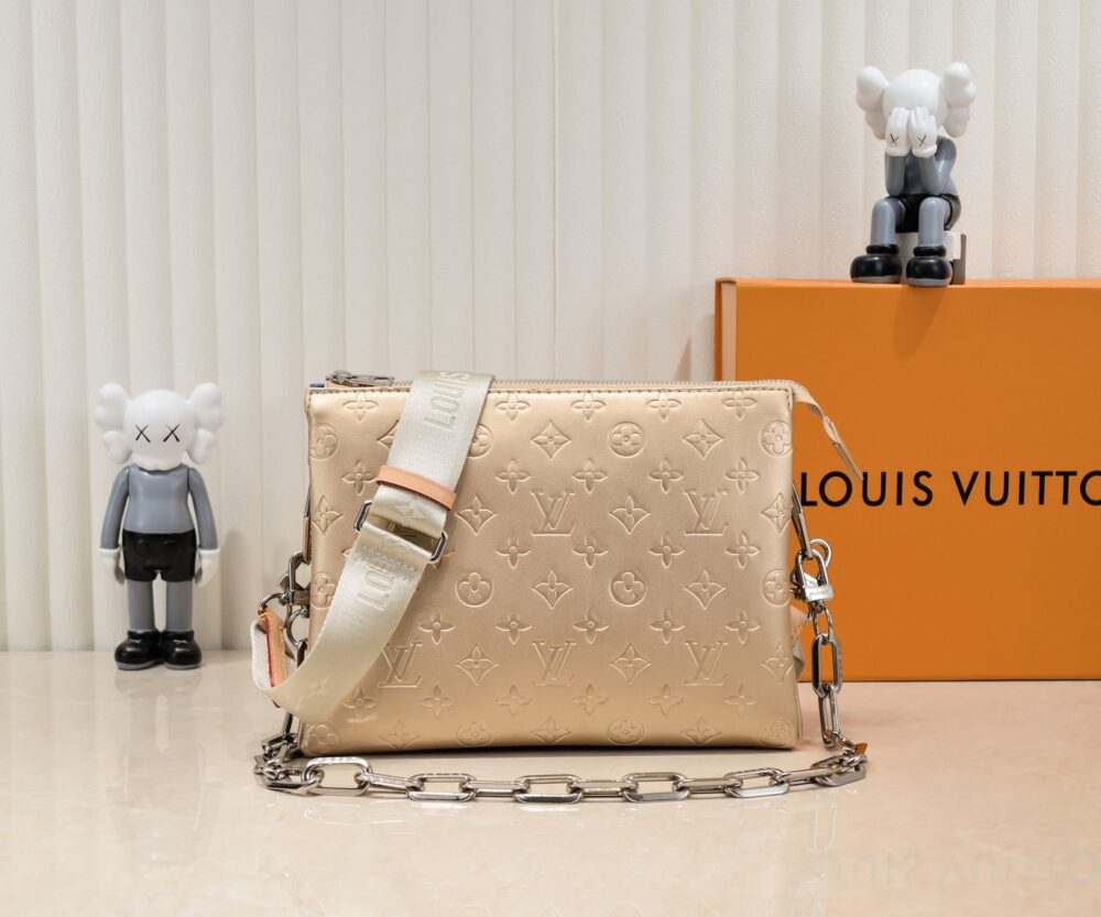 LOUIS VUITTON BOLSO COUSSIN PM GOLDEN 26CM M59278 - Image 9