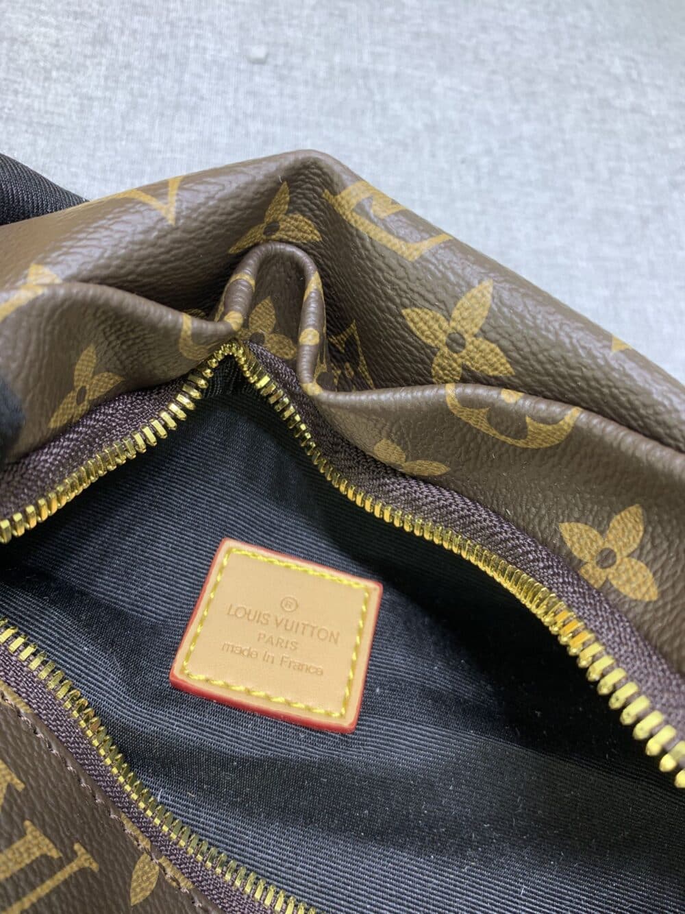LOUIS VUITTON MONOGRAM BUMBAG BROWN 37CM M43644 - Image 9