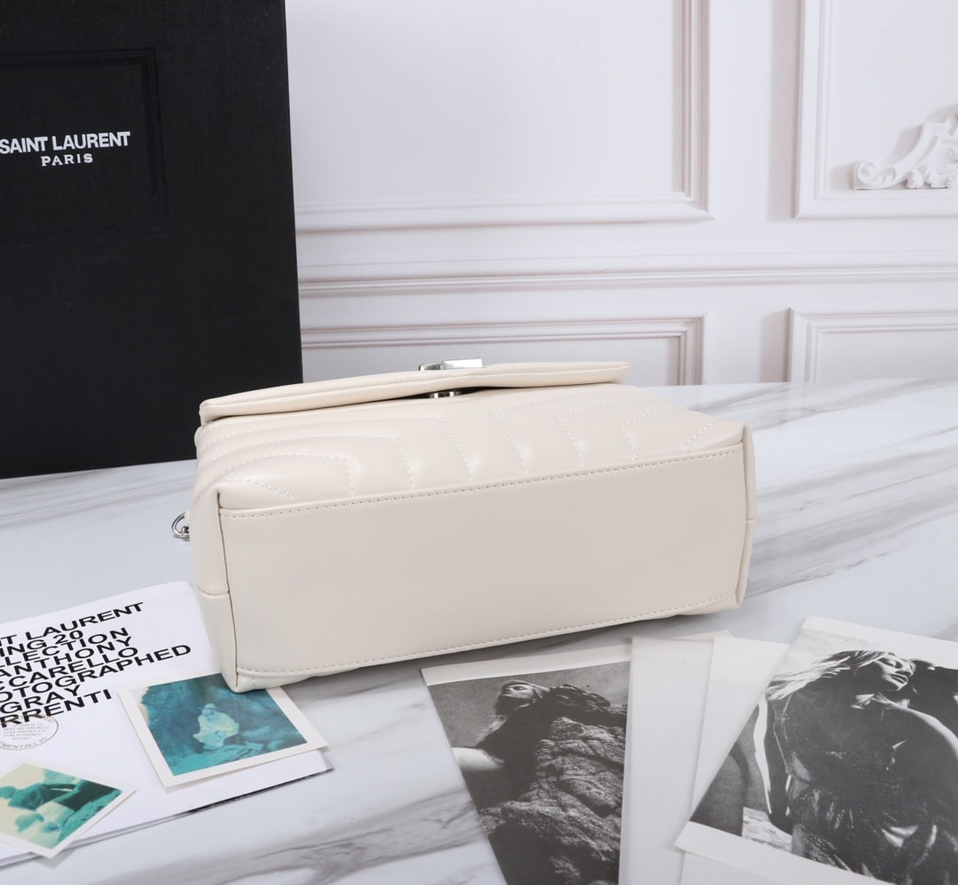 SAINT LAURENT LOULOU SMALL CHAIN BAG IN MATELASSÉ Y LEATHER WHITE SILVER 23CM 494699DV7269207 - Image 6