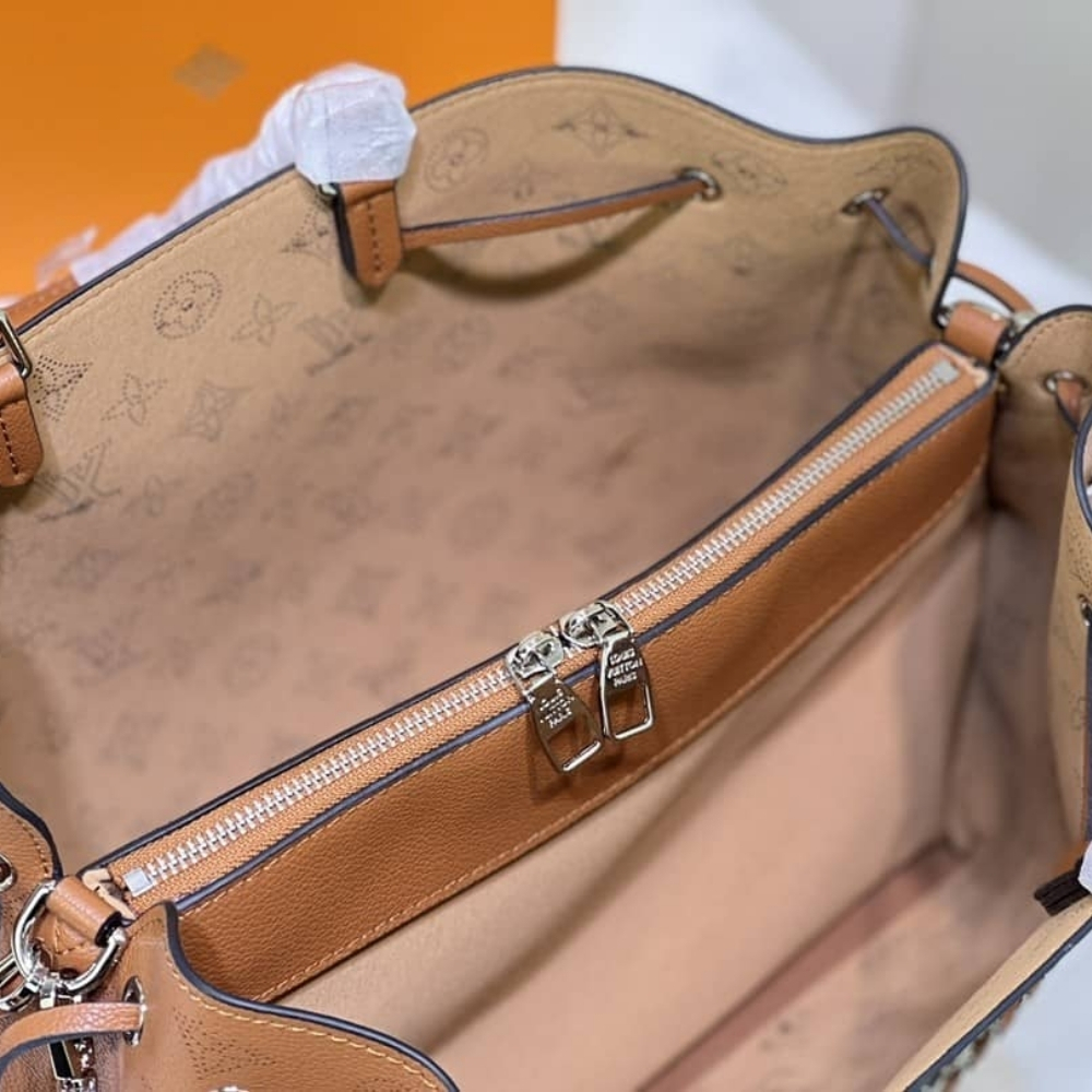 Louis Vuitton Bella Tote Mahina Arizona Brown 32Cm M59655 - Image 8