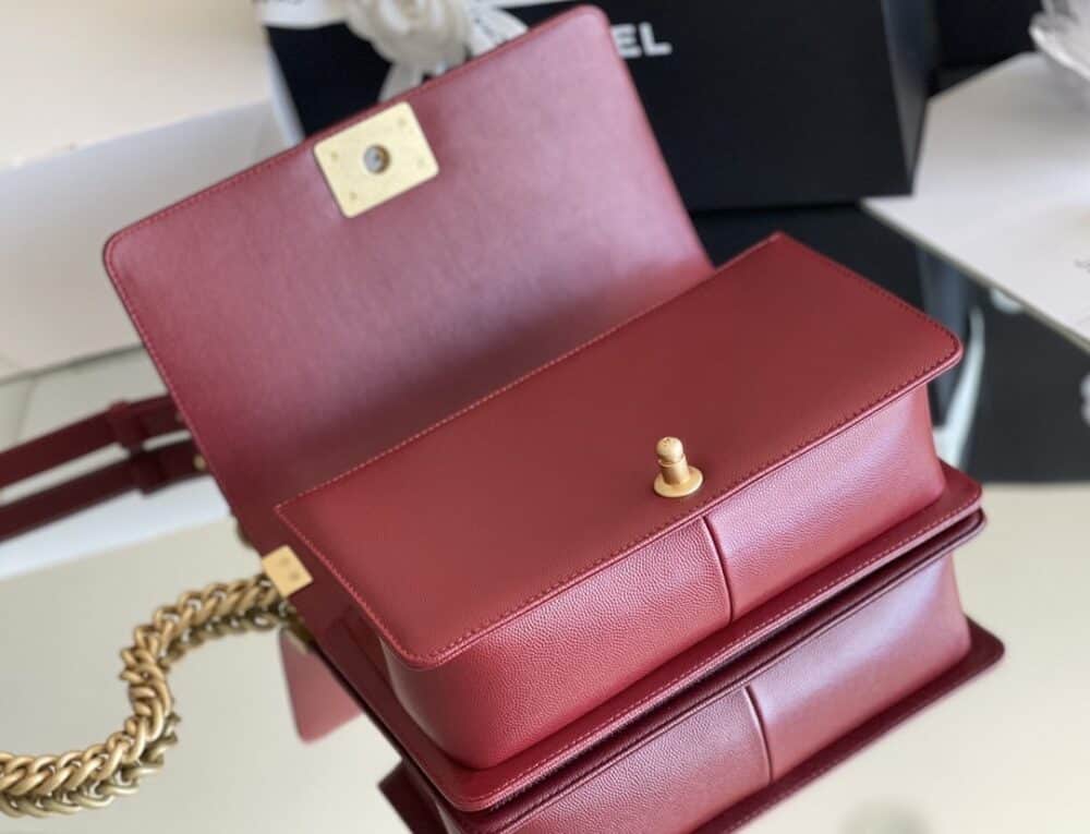 CHANEL MEDIUM BOY CAVIAR HANDBAGS RED 25CM - Image 8