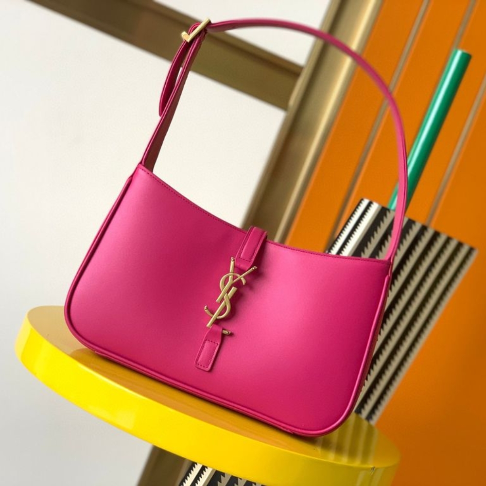 Alternative view of SAINT LAURENT LE 5 À 7 HOBO BAG IN SMOOTH LEATHER PINK 25CM 6572282R20W5623