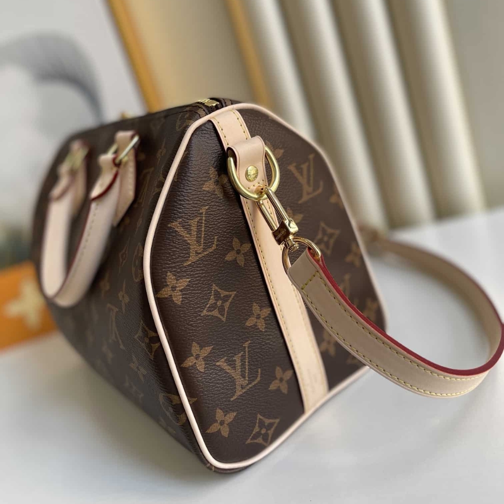 LOUIS VUITTON SPEEDY BANDOULIÈRE 25 MONOGRAM CANVAS 25CM M46977 - Image 4