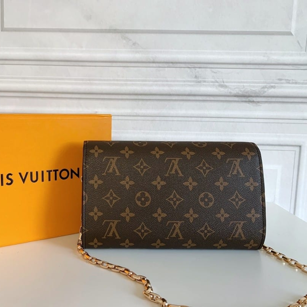 Louis Vuitton Pochette Louise Chain Monogram Canvas Brown 23Cm - Image 10