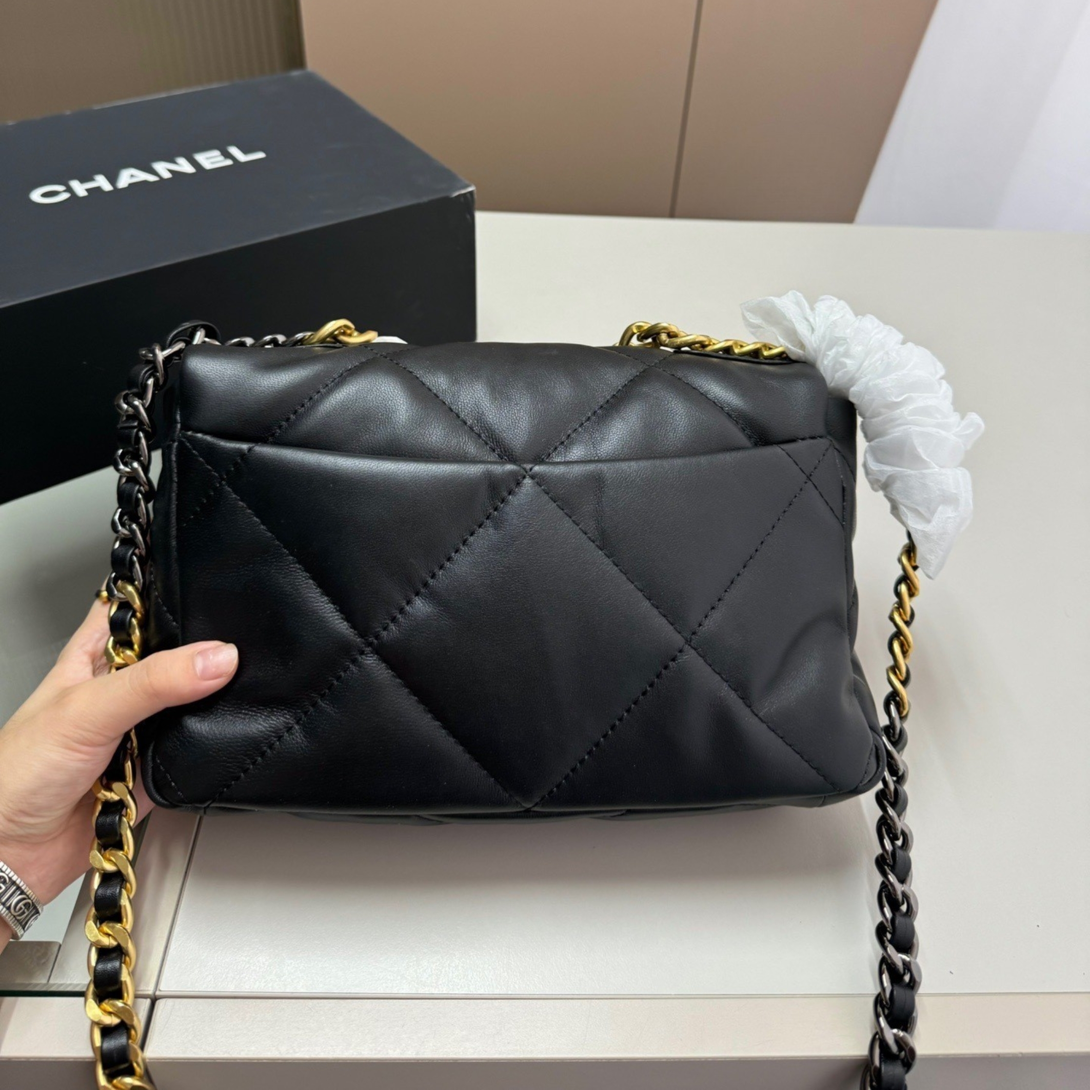 Chanel 19 Handbag Shiny Gold And Silver Tone Black 26Cm AS1160 B04852 94305 - Image 7