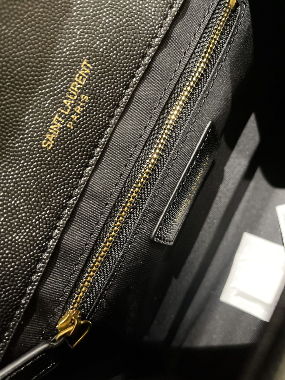 SAINT LAURENT CASSANDRE MATELASSÉ ENVELOPE CHAIN WALLET IN GRAIN DE POUDRE EMBOSSED LEATHER 695108BOW011000 - Image 7
