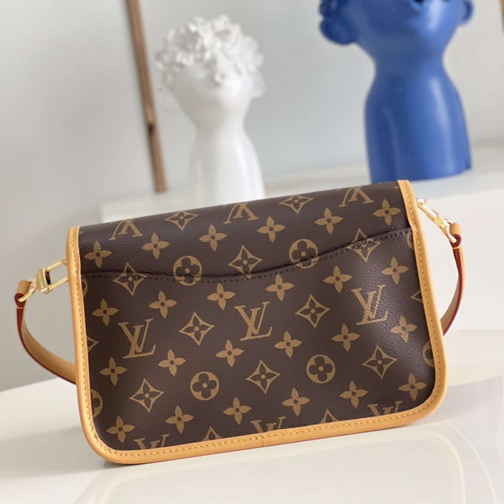 LOUIS VUITTON DIANE MONOGRAM CANVAS BLACK 24CM M45985 - Image 4
