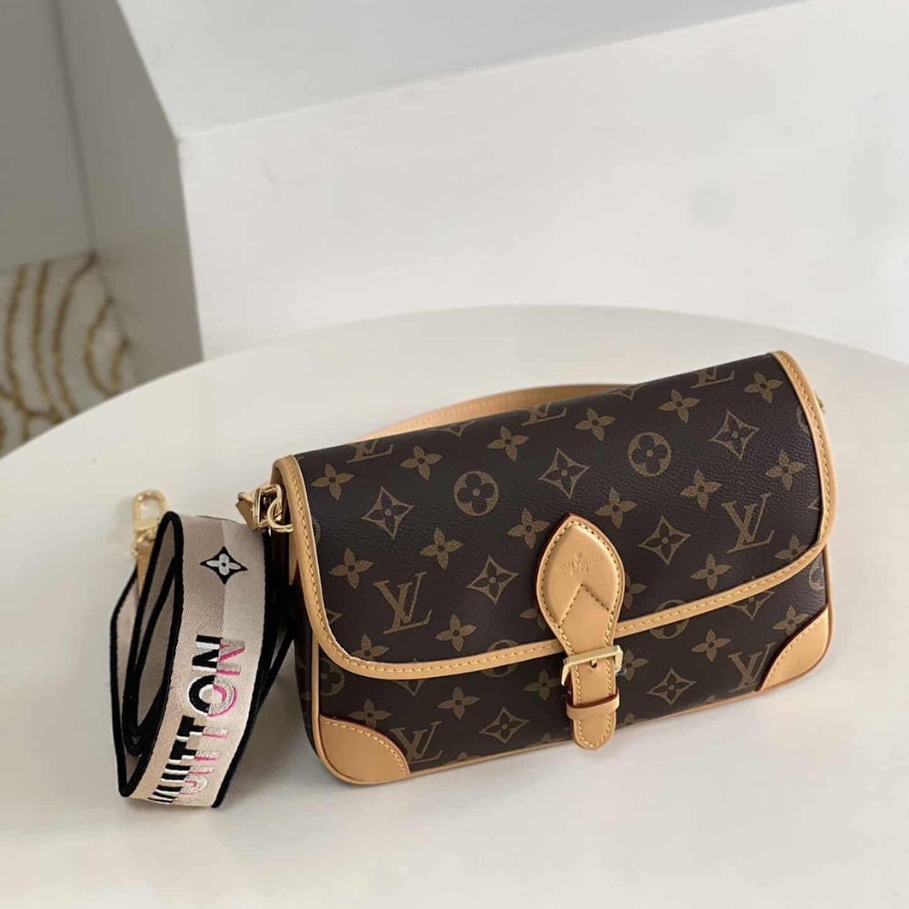 LOUIS VUITTON DIANE MONOGRAM CANVAS BLACK 24CM M45985 - Image 5