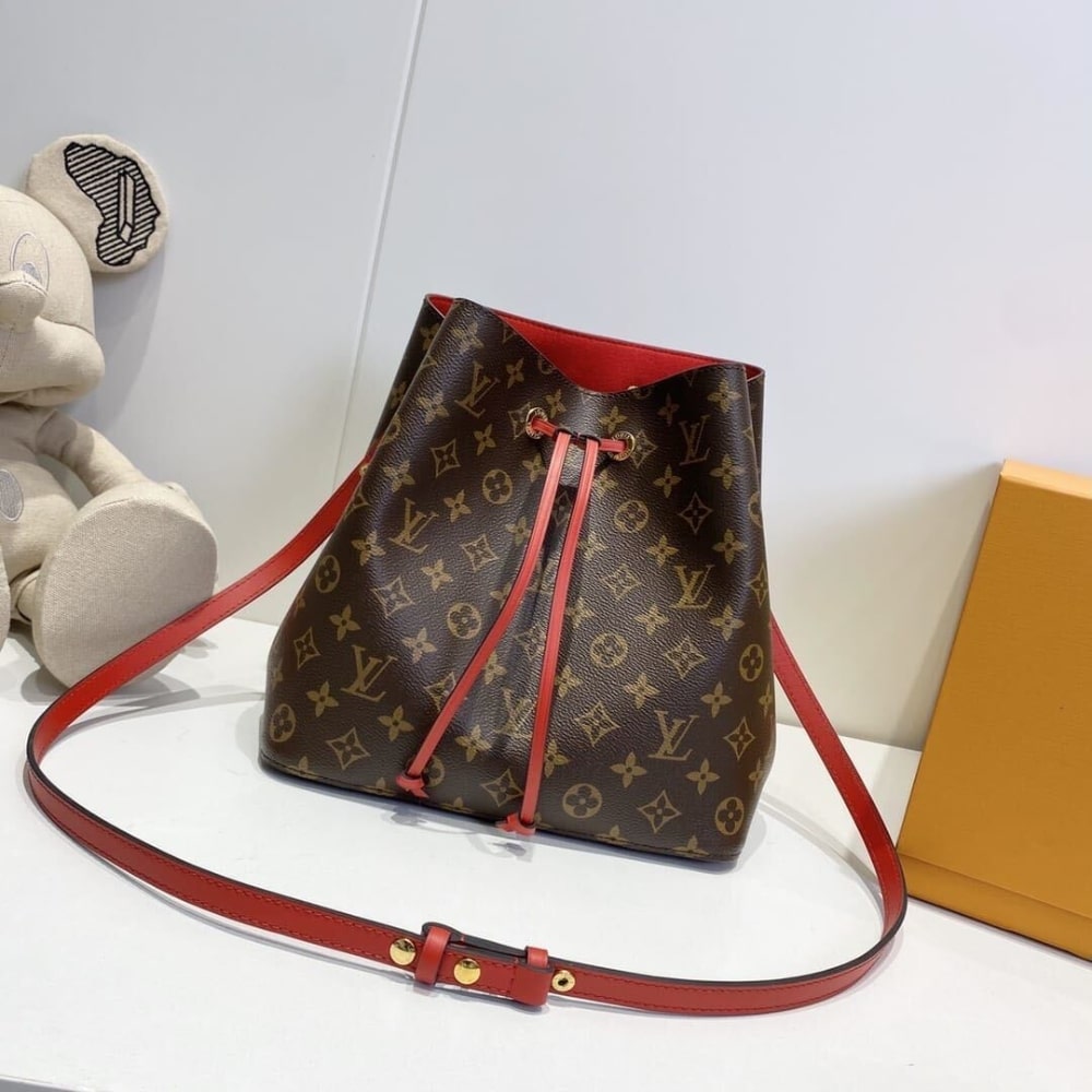 Alternative view of LOUIS VUITTON NÉONOÉ MM BAG RED 26CM M44021