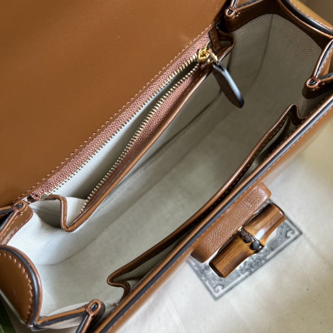 Gucci Bamboo 1947 small top handle bag 675797 10ODT 2579 - Image 2