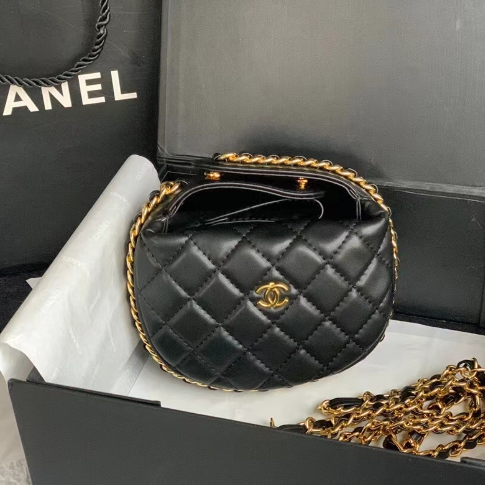 CHANEL WOMEN'S POUCH IN BLACK 20CM AP3095 B09796 94305 - Image 3