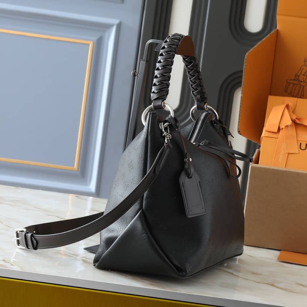 LOUIS VUITTON BEAUBOURG HOBO MM MAHINA BLACK 32CM M56073 - Image 4