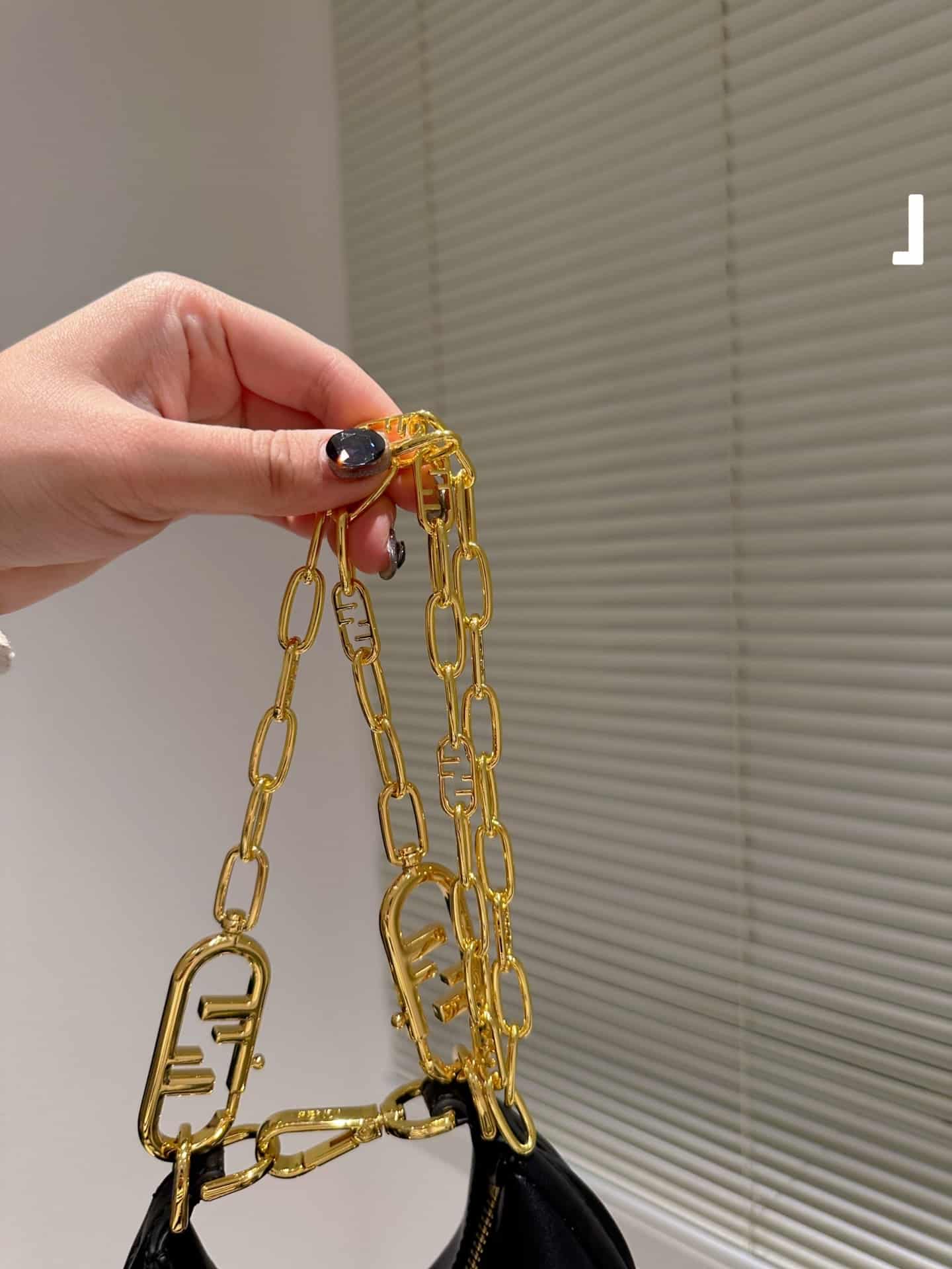 FENDI NANO FENDIGRAPHY BLACK LEATHER CHARM 19CM 7AS089A5DYF1HEJ - Image 6