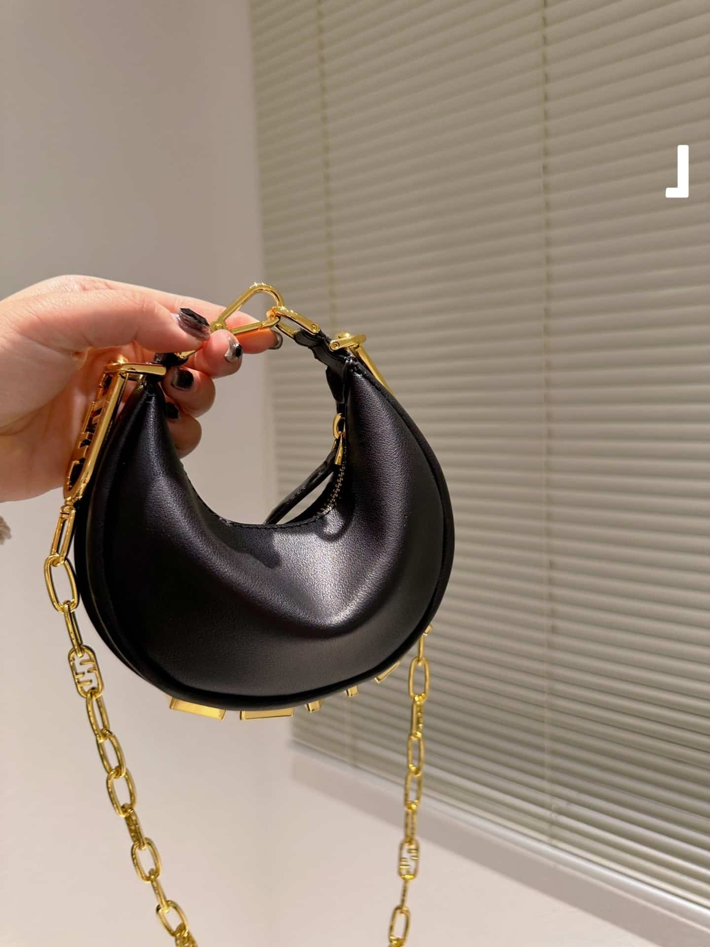 FENDI NANO FENDIGRAPHY BLACK LEATHER CHARM 19CM 7AS089A5DYF1HEJ - Image 8