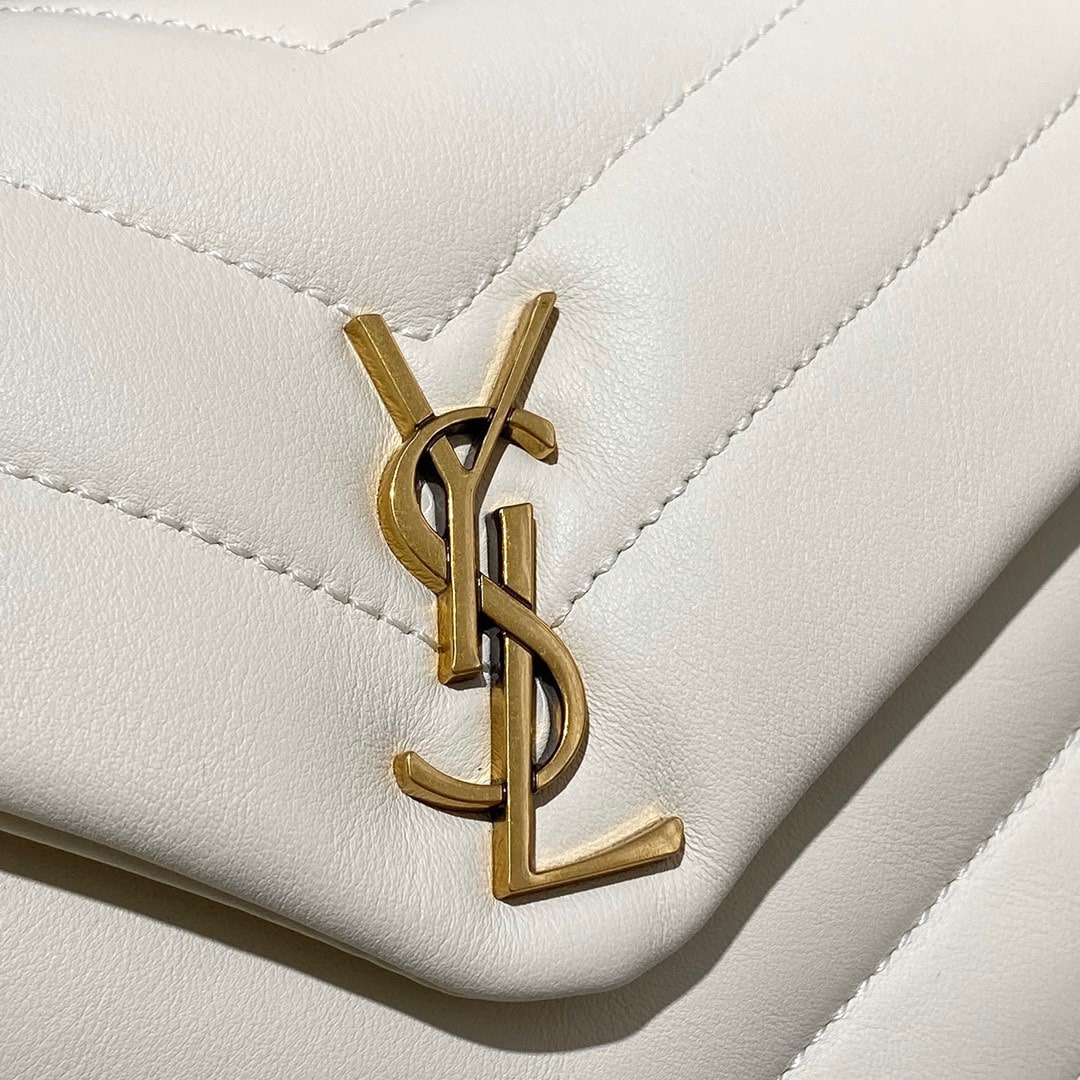 SAINT LAURENT LOULOU TOY STRAP BAG IN QUILTED Y LEATHER WHITE - Image 3