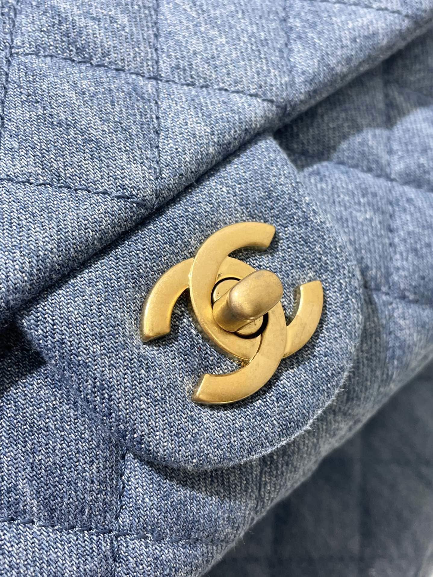 CHANEL DENIM RECTANGULAR CRUSH GHW 20CM - Image 5