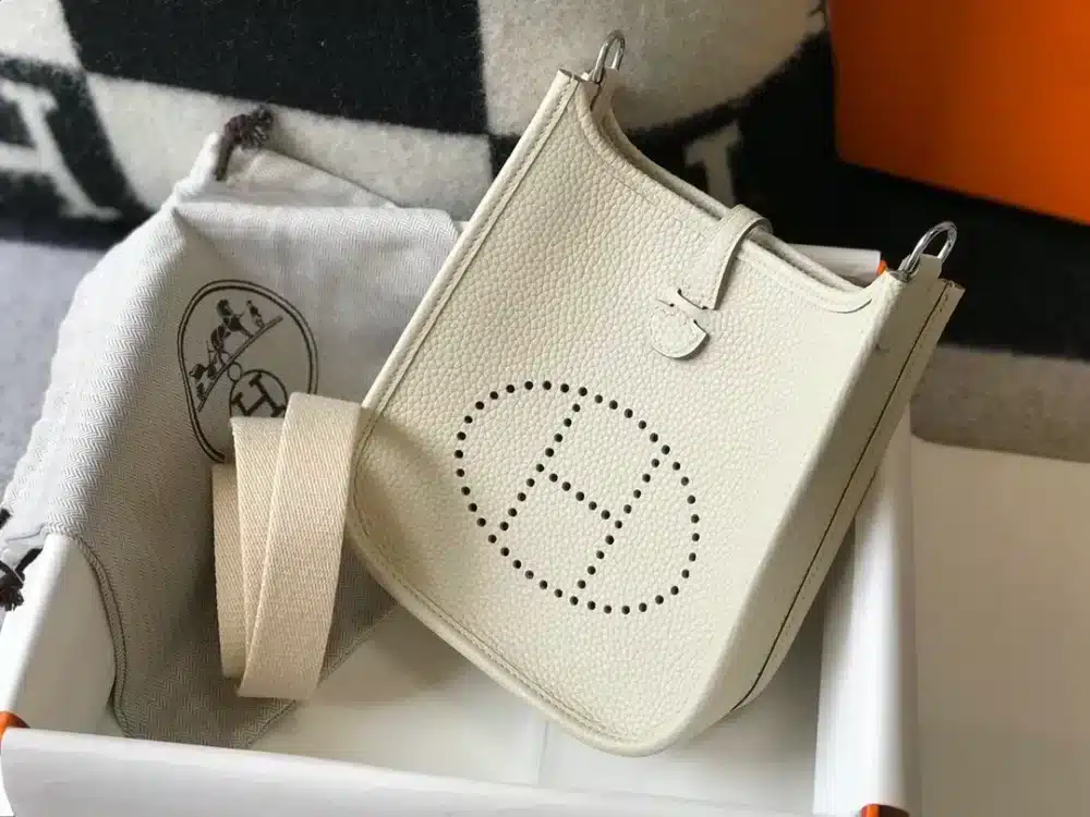 HERMES EVELYNE 16 AMAZONE WHITE BAG 16CM H069426CKAV - Image 4