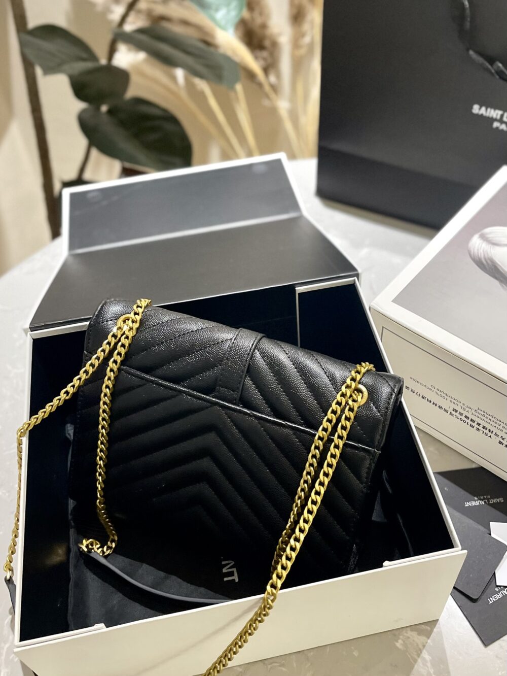 SAINT LAURENT CASSANDRE MATELASSÉ ENVELOPE CHAIN WALLET IN GRAIN DE POUDRE EMBOSSED LEATHER 695108BOW011000 - Image 3