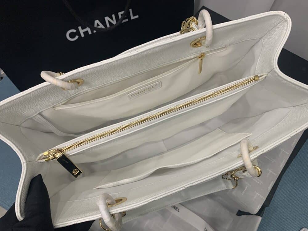 CHANEL BOLSA GRAND TOTE WHITE 33CM - Image 7
