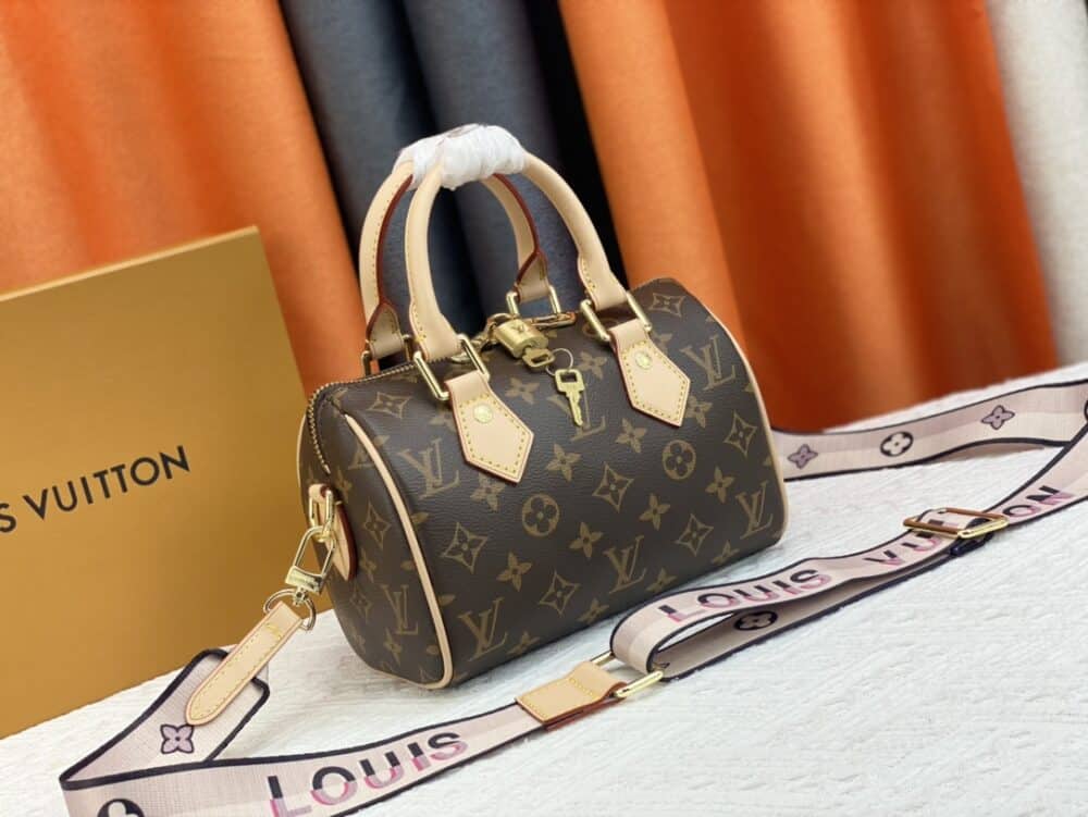 LOUIS VUITTON SPEEDY BANDOULIÈRE 20 FUCHSIA M45948 - Image 6