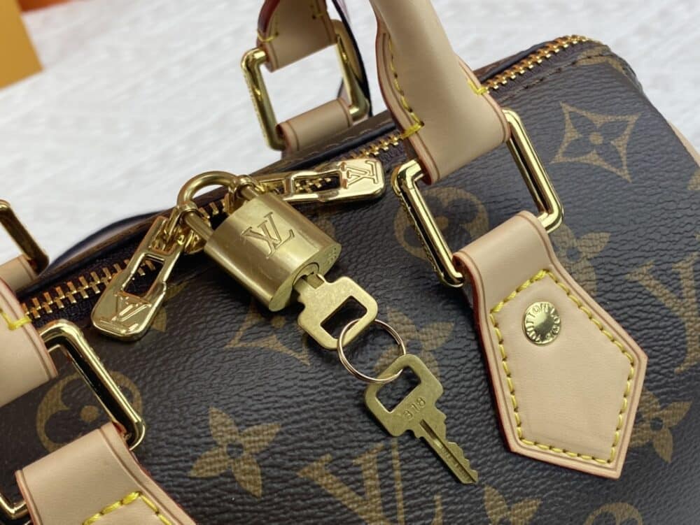 LOUIS VUITTON SPEEDY BANDOULIÈRE 20 FUCHSIA M45948 - Image 5