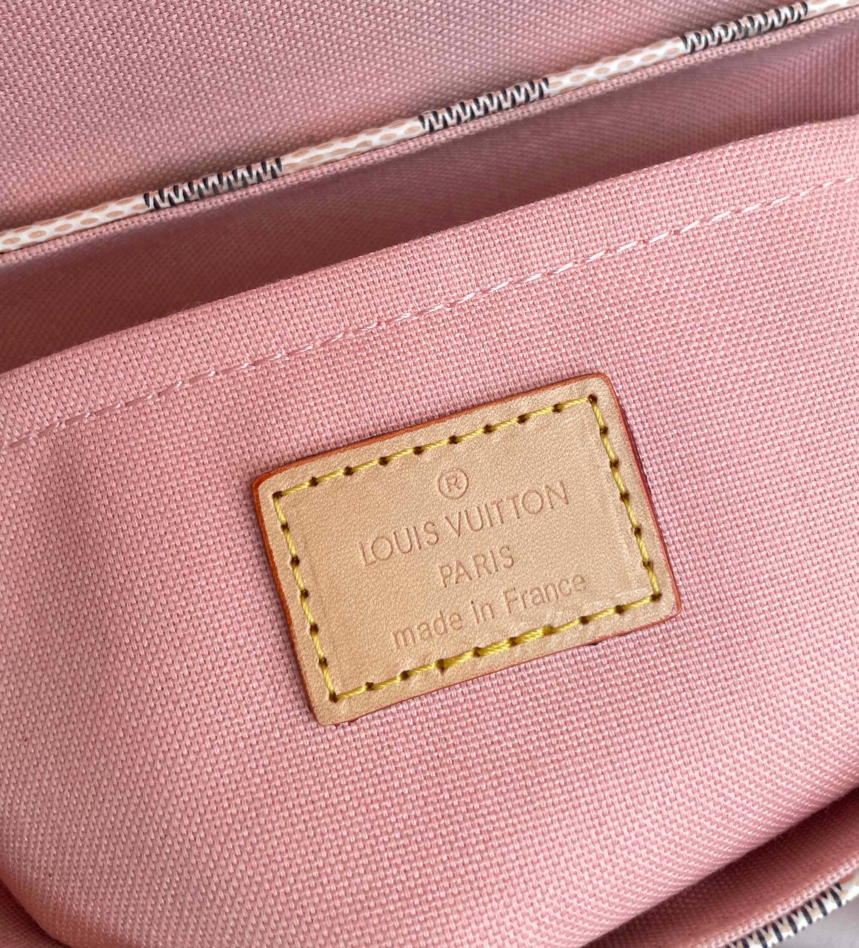 LOUIS VUITTON CROISETTE DAMIER AZUR CANVAS 25CM N41581 - Image 6