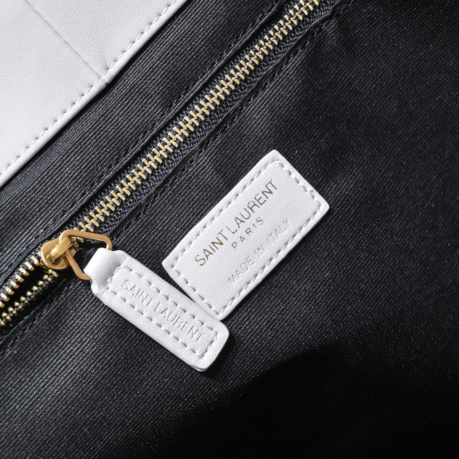 SAINT LAURENT ICARE MAXI SHOPPING BAG IN QUILTED 50CM WHITE - Image 8