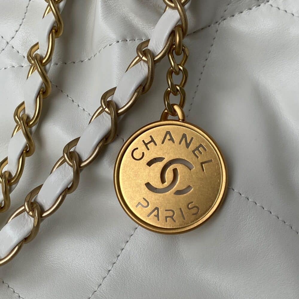 CHANEL 22 SMALL HANDBAG WHITE 37CM AS3260 B09859 10601 - Image 5