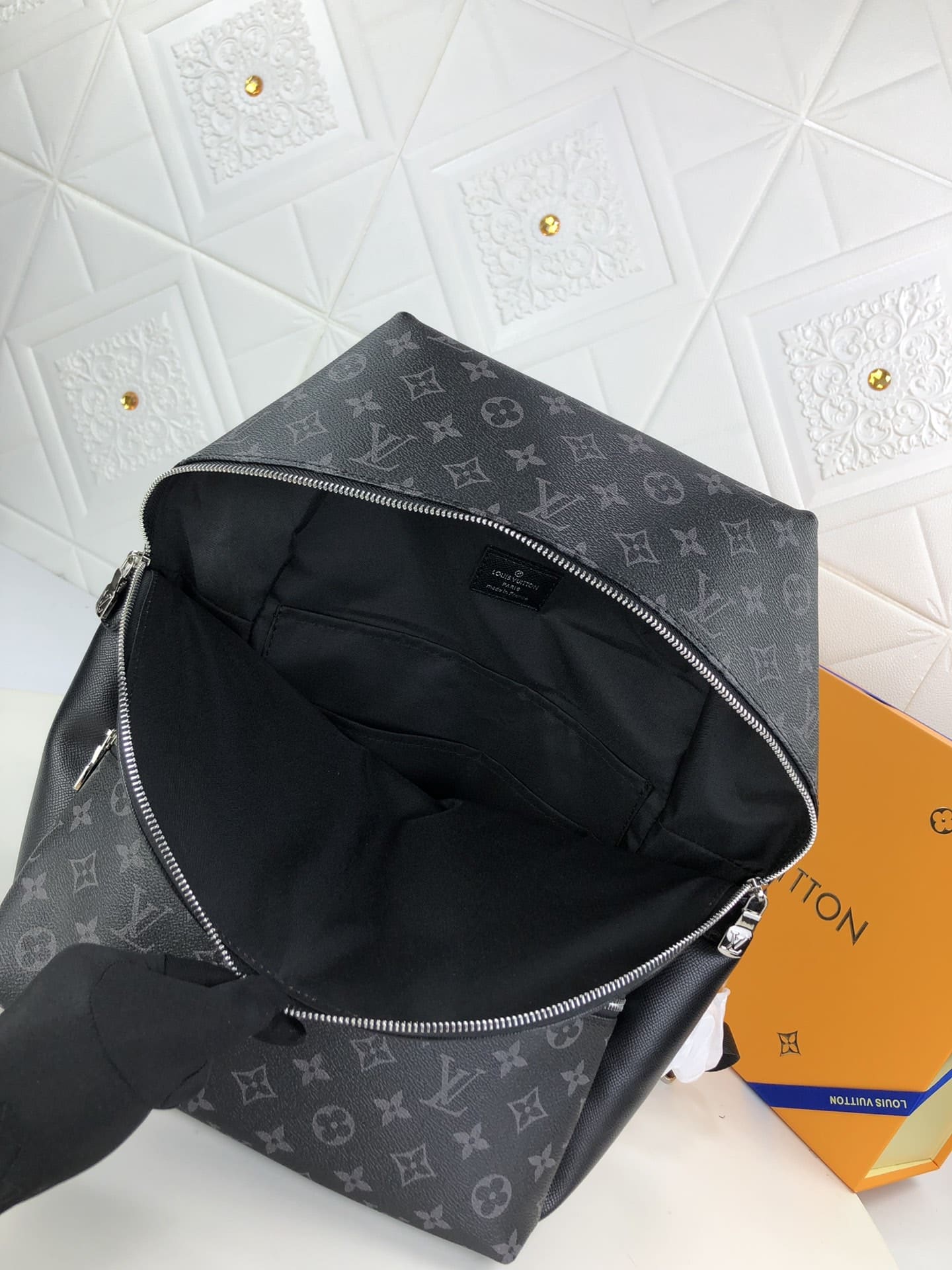 LOUIS VUITTON DISCOVERY BACKPACK PM BLACK 40CM M30230 - Image 7