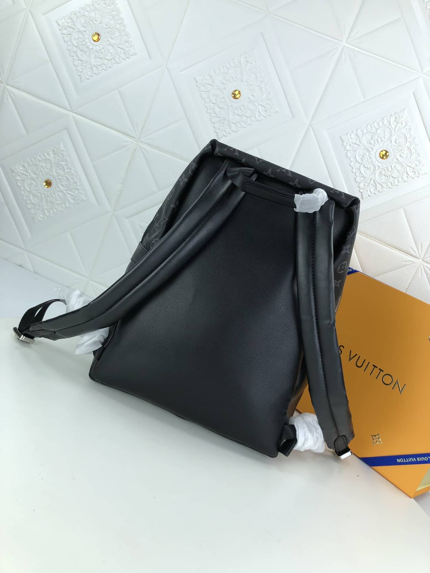 LOUIS VUITTON DISCOVERY BACKPACK PM BLACK 40CM M30230 - Image 3