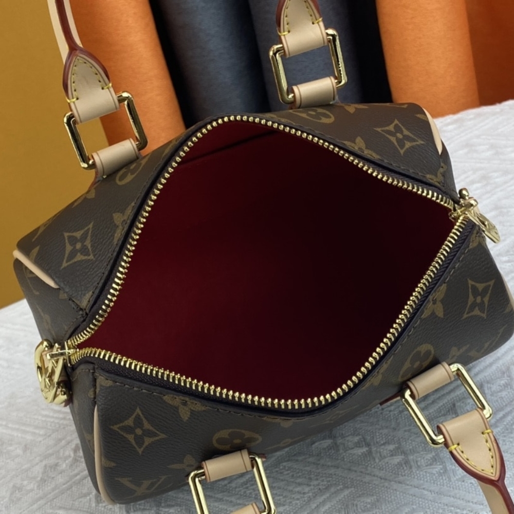 LOUIS VUITTON SPEEDY BANDOULIÈRE 20 BAG BLACK 20CM M46234 - Image 5