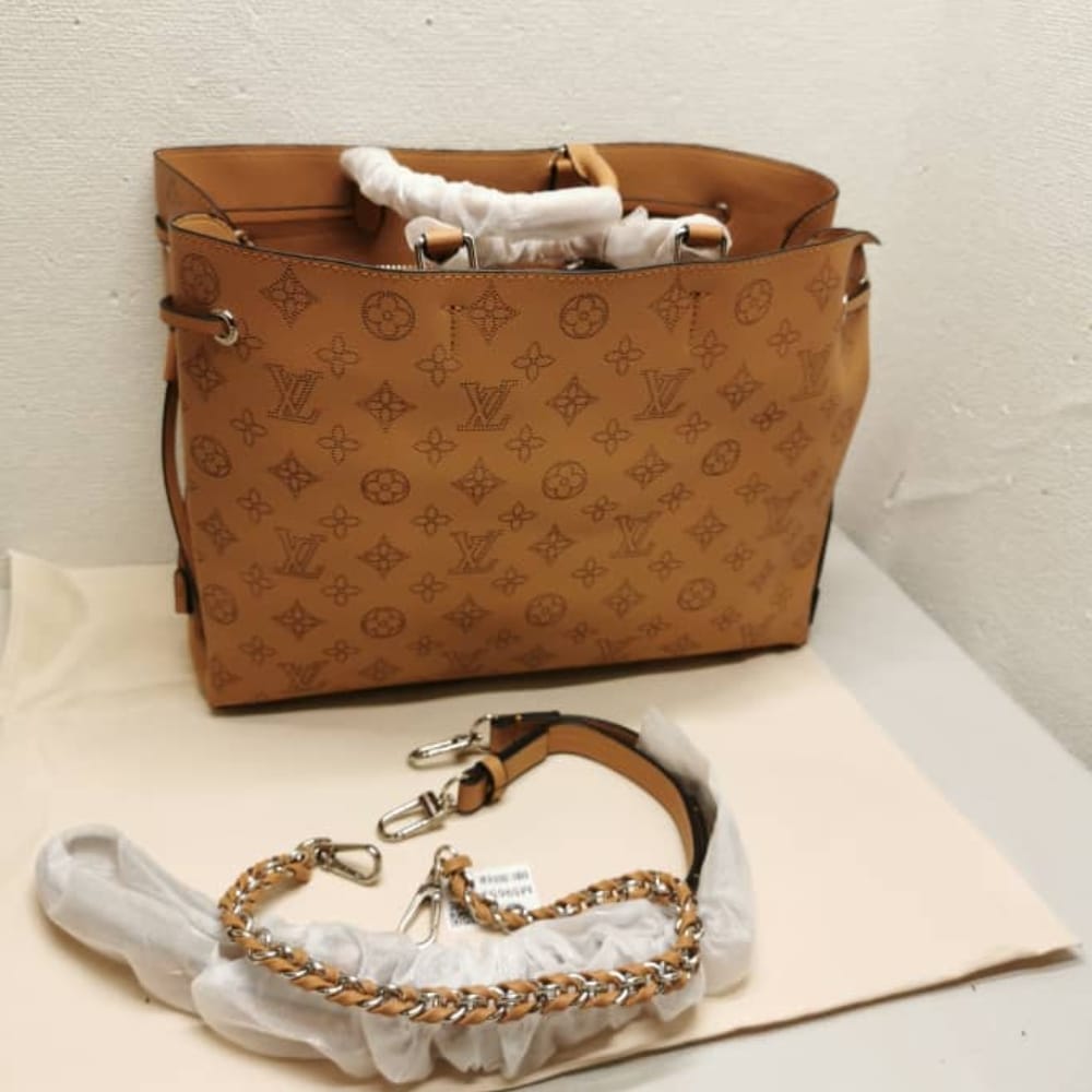 Alternative view of LOUIS VUITTON BELLA TOTE MAHINA ARIZONA BROWN 32CM M59655