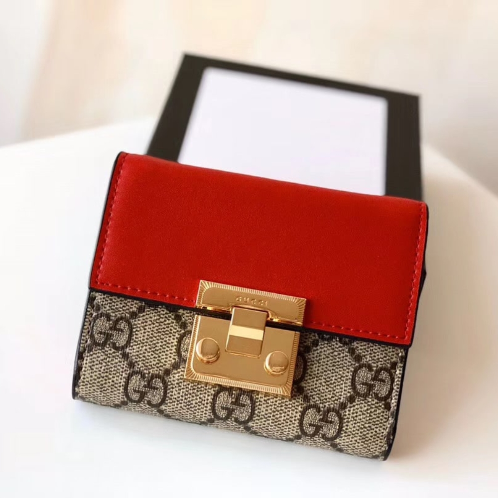 Alternative view of GUCCI GG SUPREME PADLOCK WALLET RED AND BEIGE 11.5CM 453355