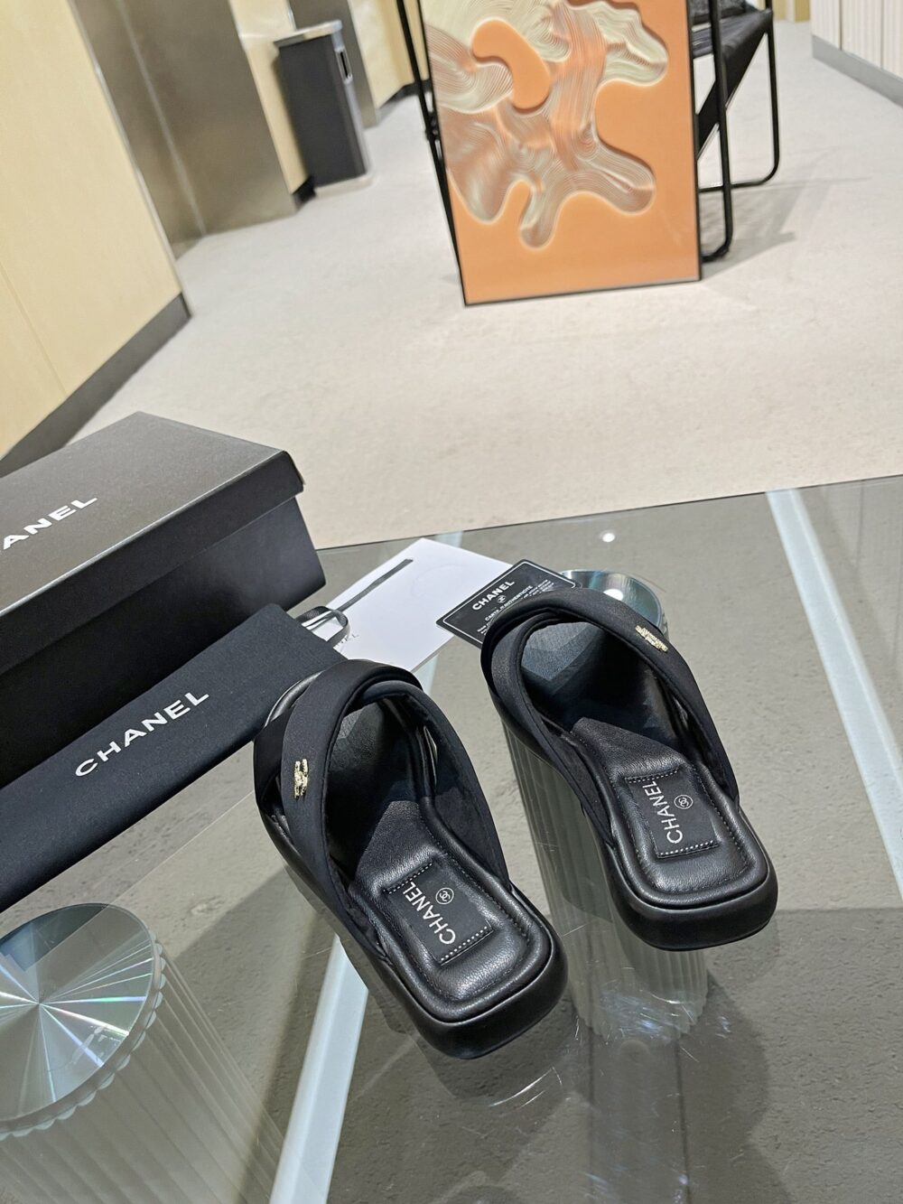 CHANEL CC LOGO CRISS CROSS SLIDES BLACK - Image 4