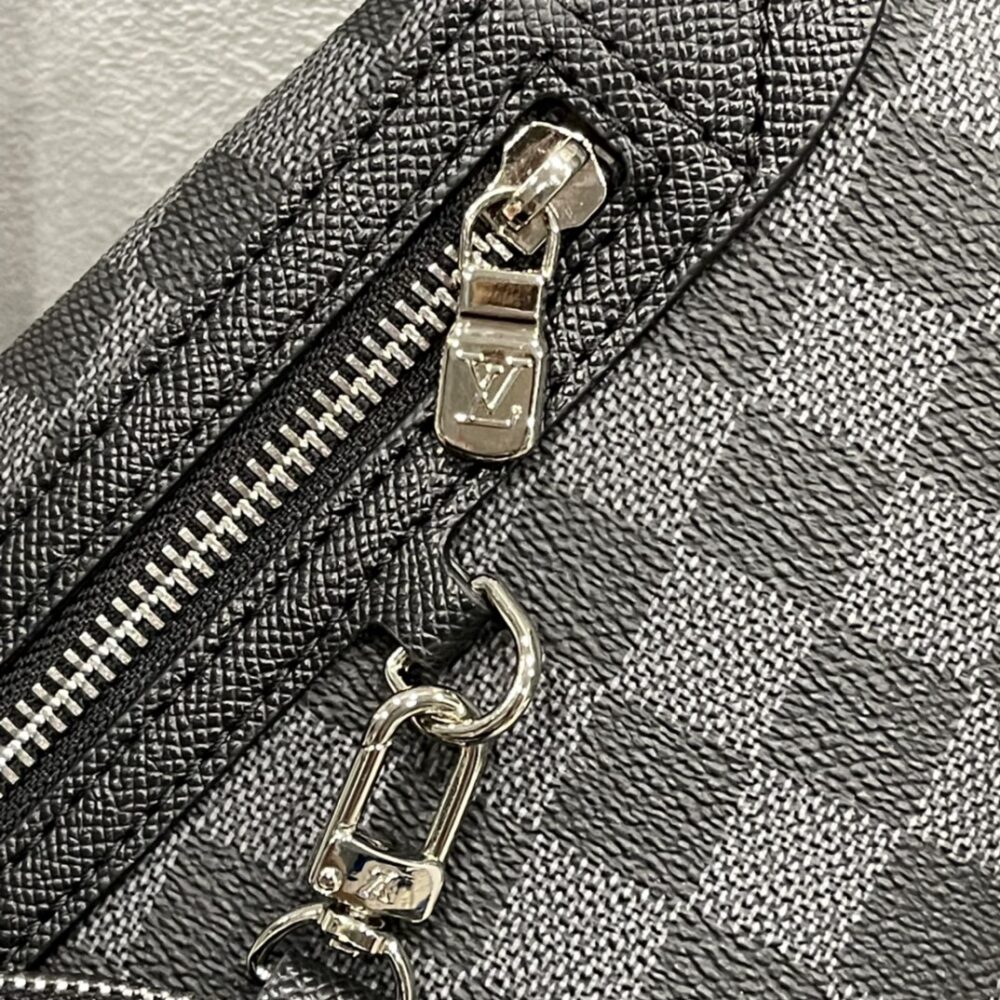 LOUIS VUITTON DUO SLING BAG CARO BLACK 42CM M30936 - Image 4