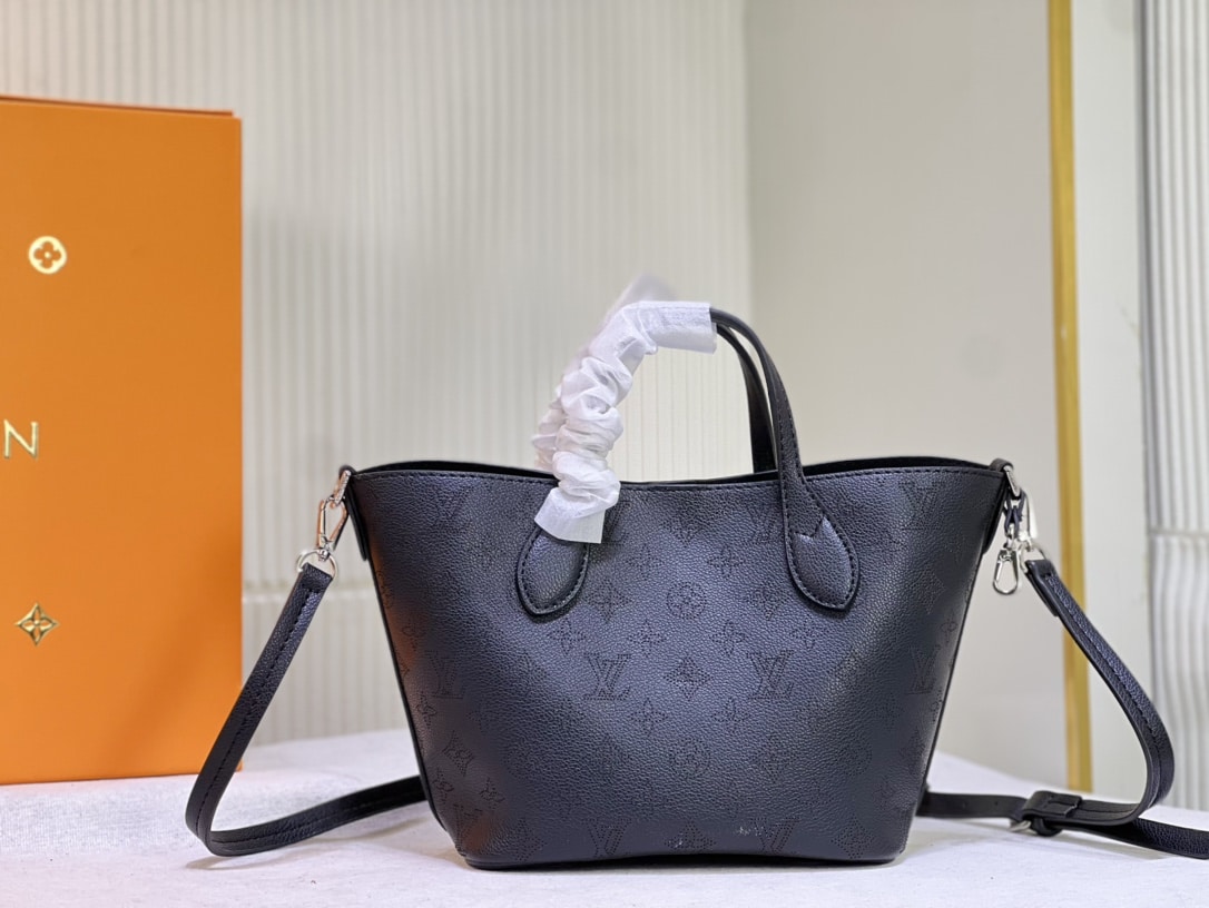 LOUIS VUITTON BLOSSOM PM BAG BLACK 20CM M21848 - Image 5