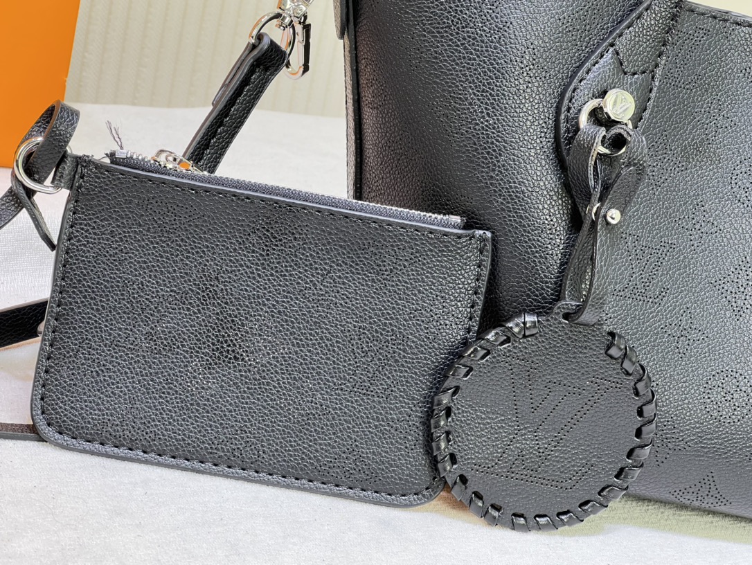 LOUIS VUITTON BLOSSOM PM BAG BLACK 20CM M21848 - Image 6