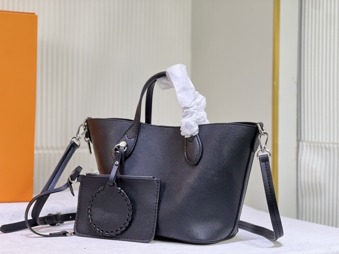 LOUIS VUITTON BLOSSOM PM BAG BLACK 20CM M21848 - Image 7