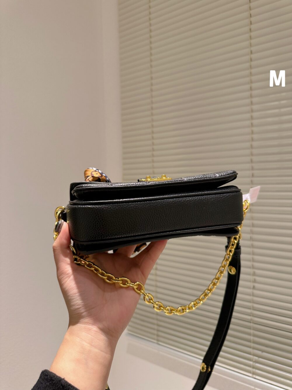 LOUIS VUITTON MICRO MÉTIS BLACK WITH GOLD CHAIN 22CM M41487 - Image 7