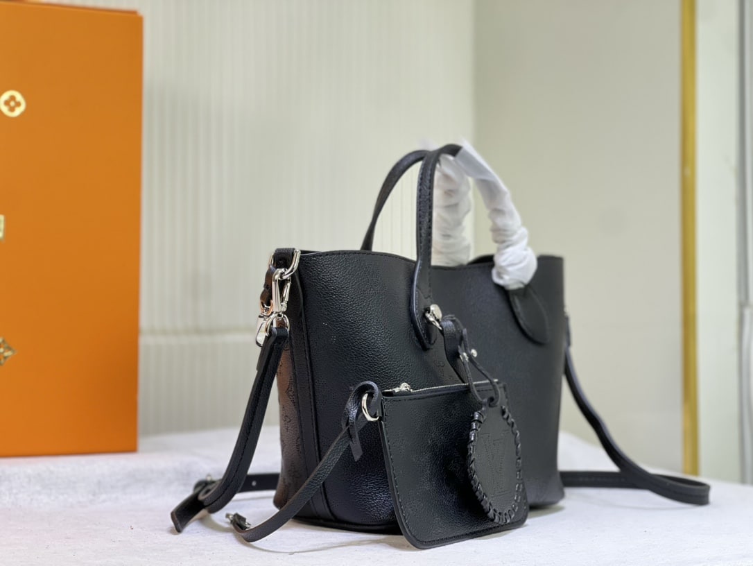 LOUIS VUITTON BLOSSOM PM BAG BLACK 20CM M21848 - Image 8