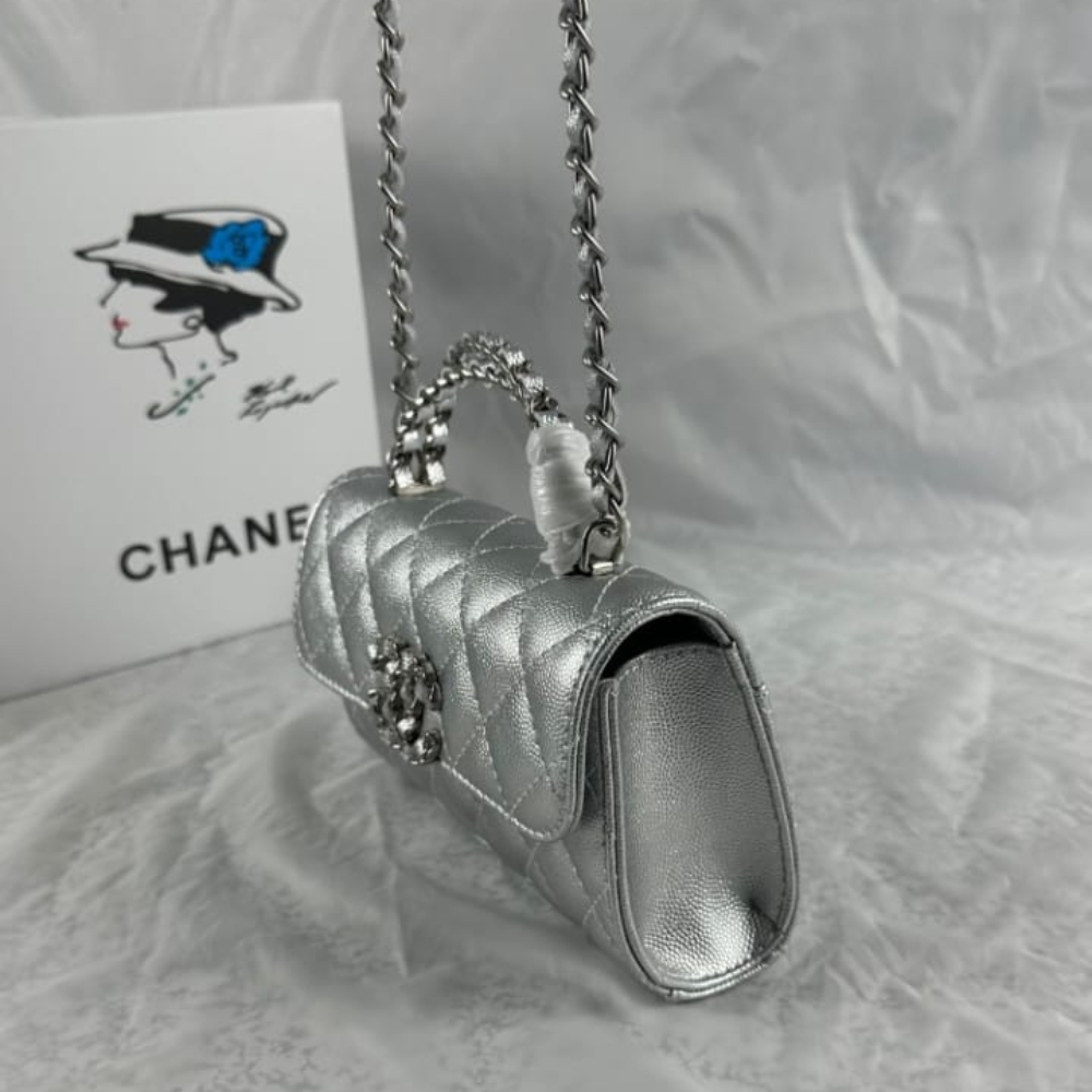 Chanel 23P Clutch With Chain Bag Grained Leather Silver 18cm - Image 5