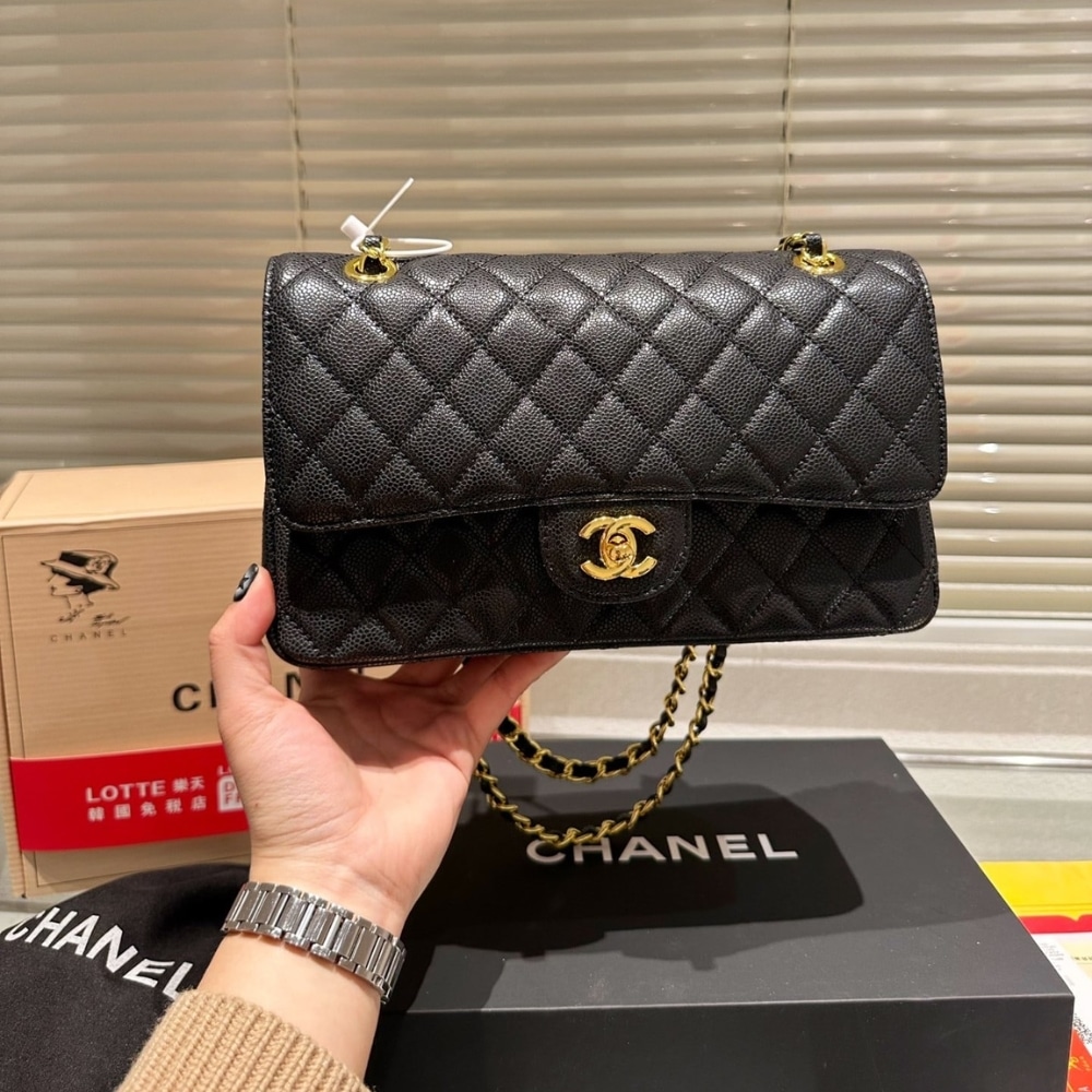 Alternative view of CHANEL MEDIUM CLASSIC HANDBAG GRAINED AND GOLD TONE METAL BLACK 26CM A01113 Y01864 C3906