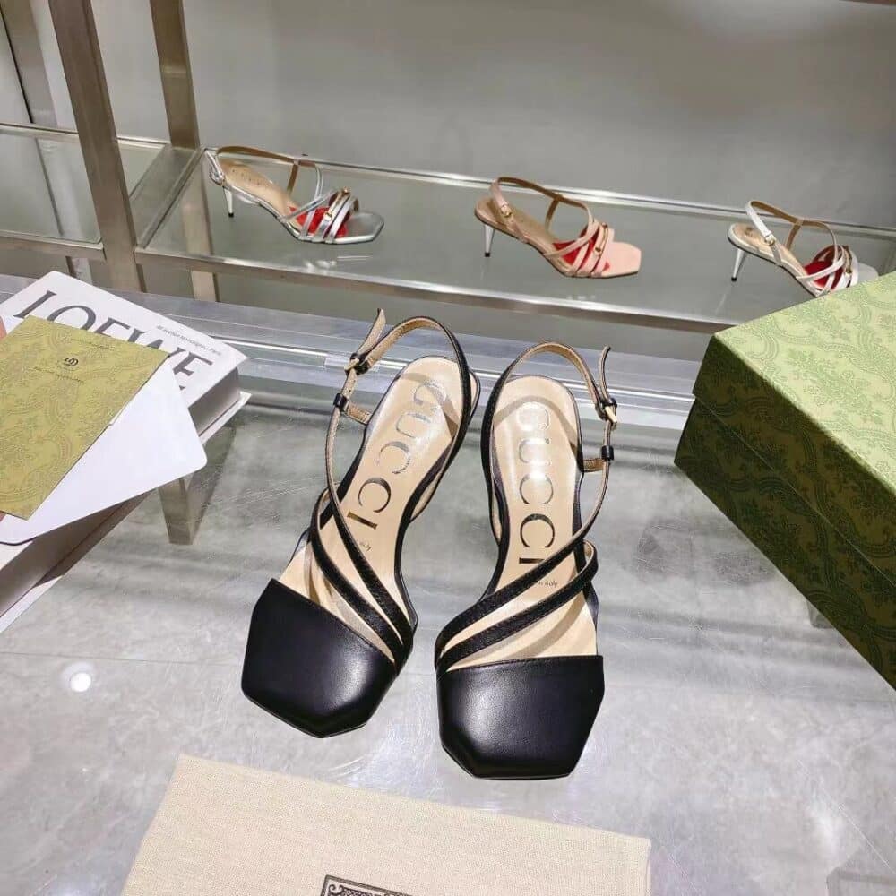 GUCCI BLACK MID HEEL - Image 3