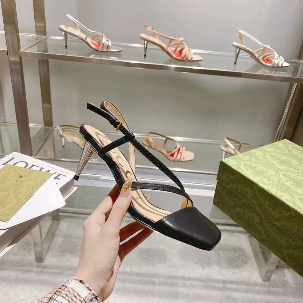 GUCCI BLACK MID HEEL - Image 5